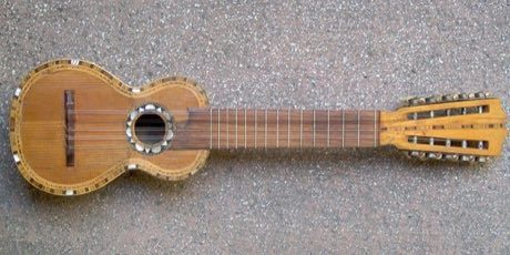 Charango: photograph by Villanueva