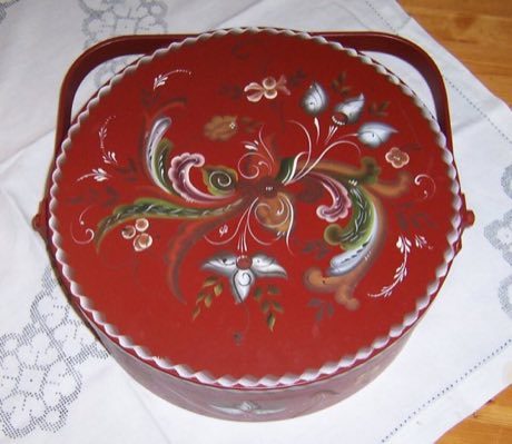 Rosemaling: photograph by Erik A. Drablos