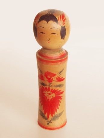 Kokeshi doll painting: photograph by Batholith