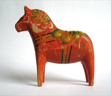 Dala Horse Painting: photograph by User:Mysid