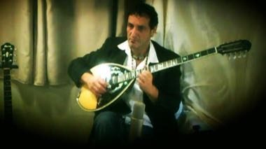 Bouzouki Strum: photograph by Udi Cohen (Udico)