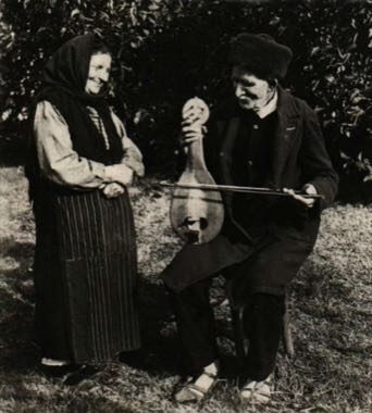 Gadulka: photograph by Unknown authorUnknown author