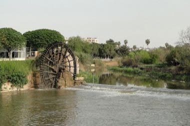Hama Noria Waterwheels: photograph by Bernard Gagnon