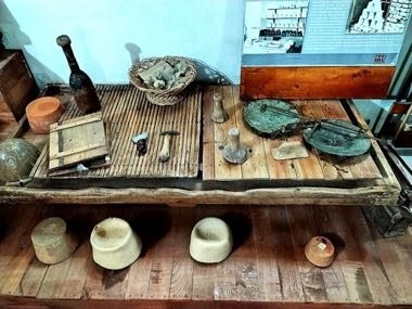 Plis Cap Felter: photograph by Vyolltsa