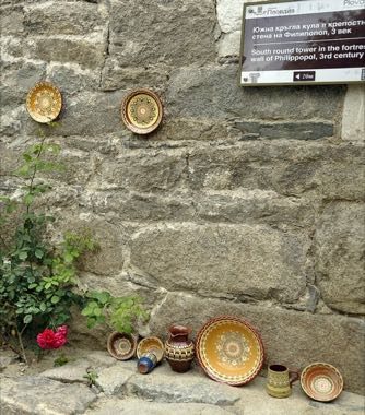 Bulgarian Painted Pottery: photograph by P. Hughes