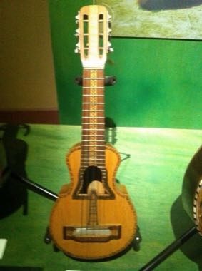 Puerto Rican Cuatro: photograph by Caballero1967